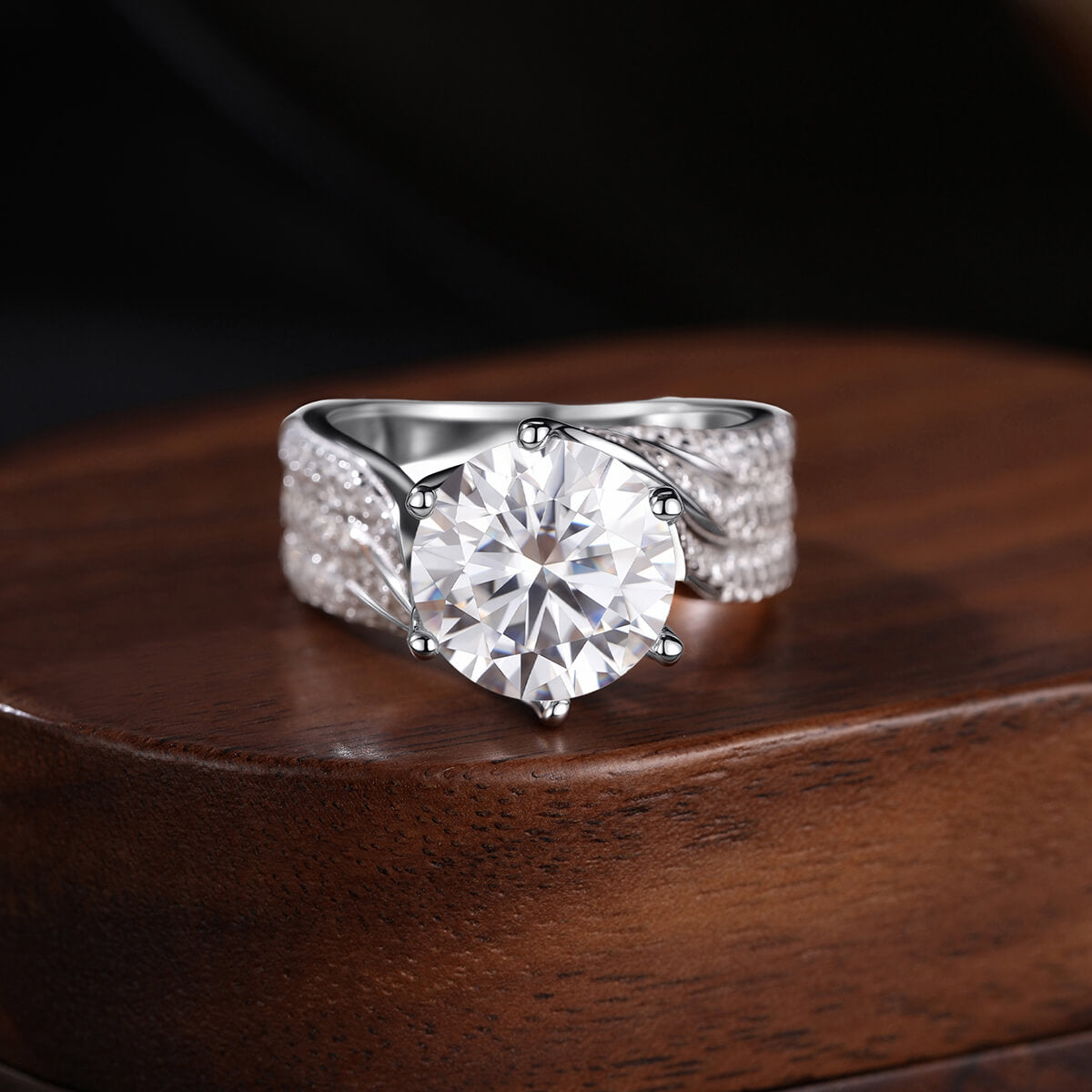 Anello Eternity Luce Divina - Taglia Unica Regolabile