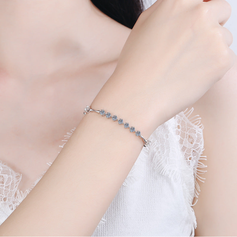 Lyra™ Moissanite Bracelet