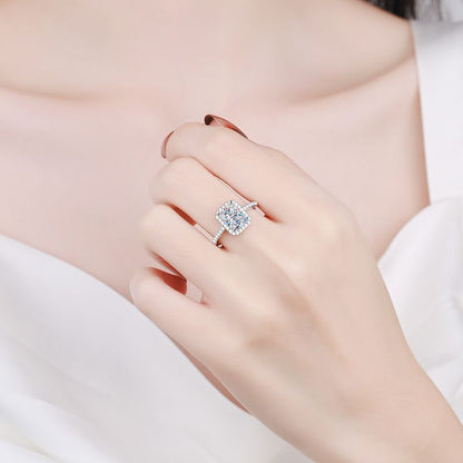 Isabelle™ Moissanite Ring in Silver 925